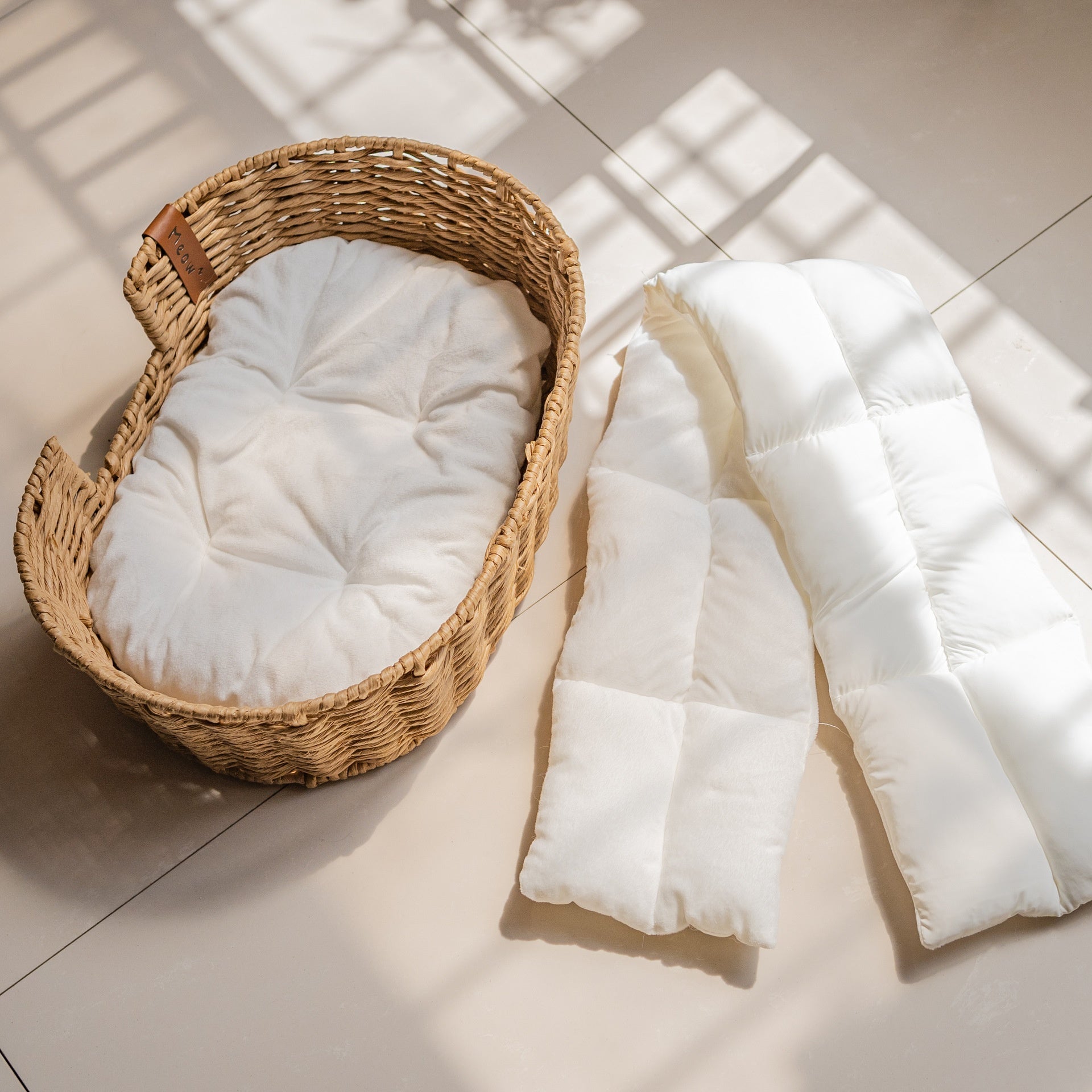 The Rattan Zen Nest™ — Hand-Woven Eco-Friendly Calming Pet Bed