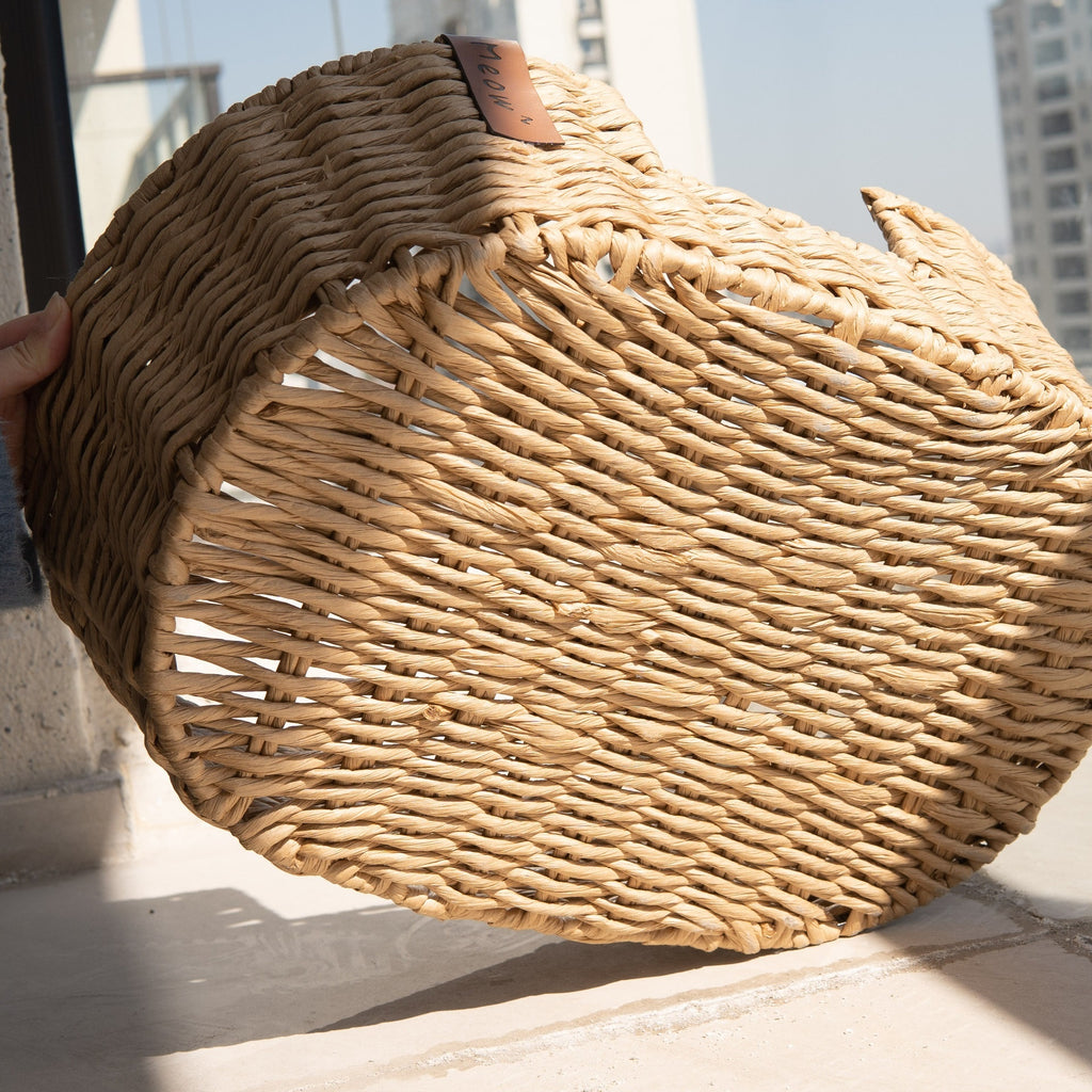 The Rattan Zen Nest™ — Hand-Woven Eco-Friendly Calming Pet Bed