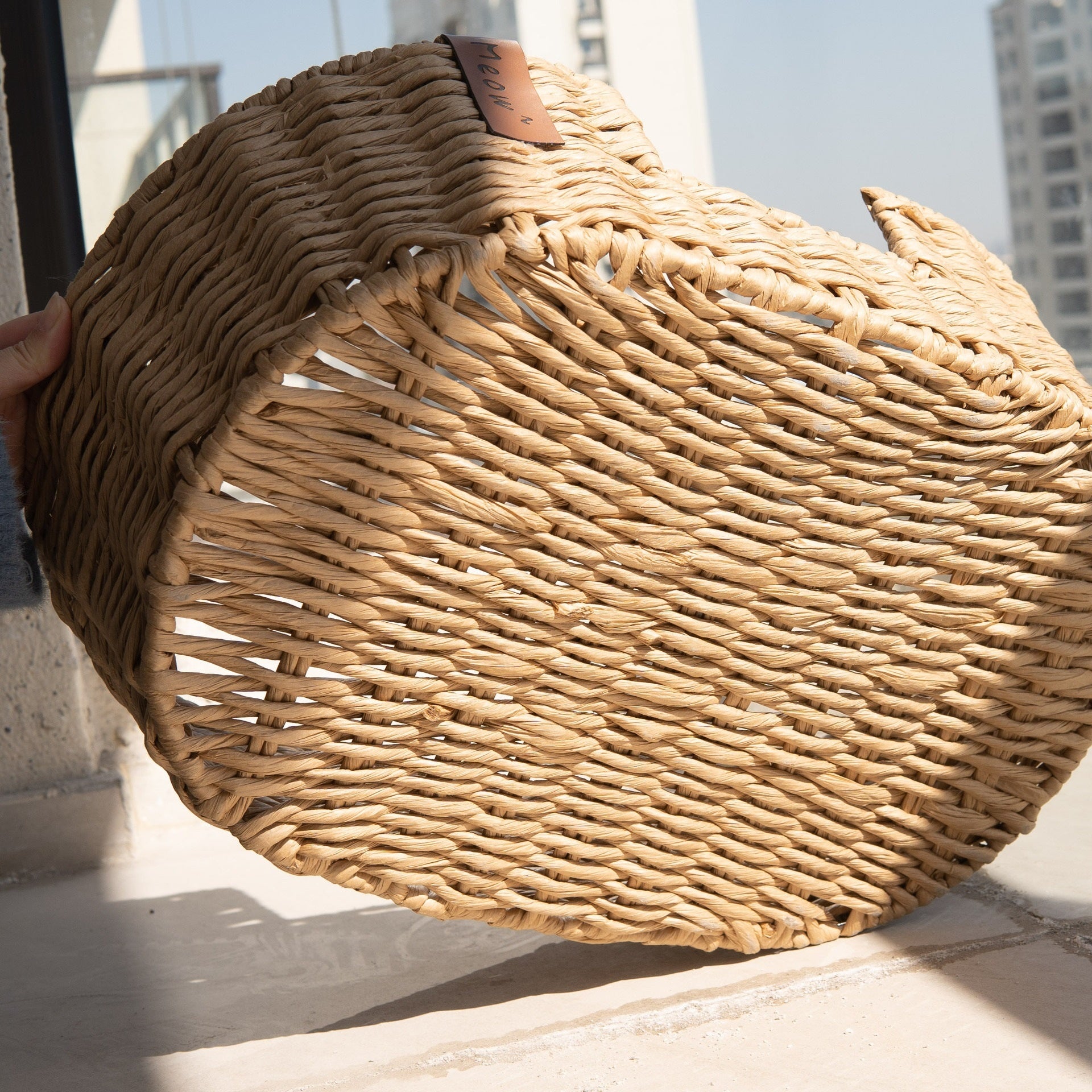 The Rattan Zen Nest™ — Hand-Woven Eco-Friendly Calming Pet Bed